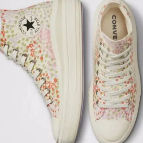 Converse CTAS MOVE HI PLATFORM  WOMEN'S SZ 8/ A01593C - Picture 3 of 10